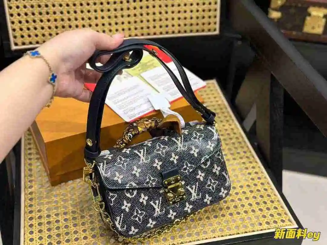 LK001750 (1).webp