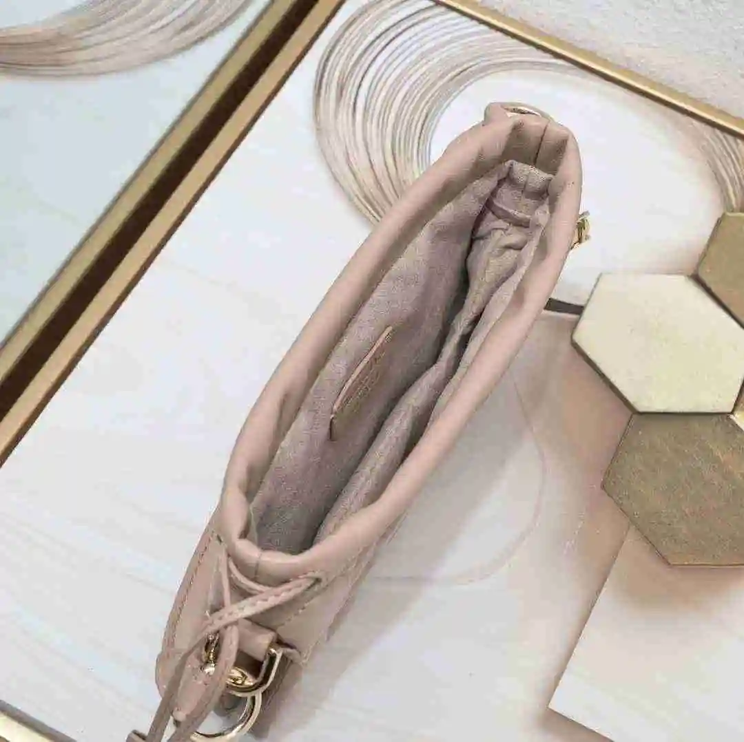 BF002550 (18).webp