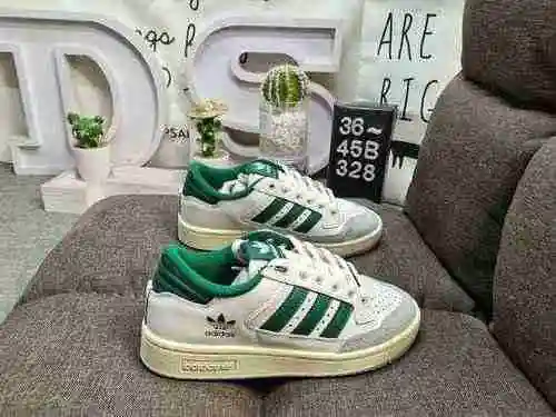 328DAdidas Forum 84 Low low cut versatile trendy casual sneakers. Based on the appearance of vintage