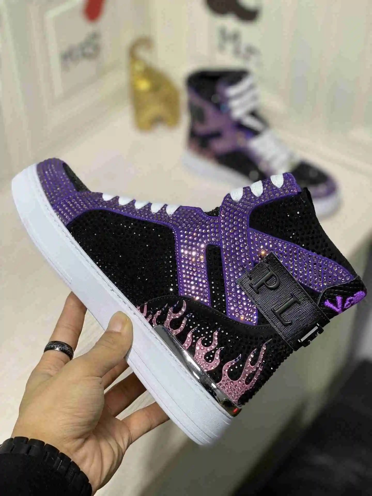 38-44 (5).webp