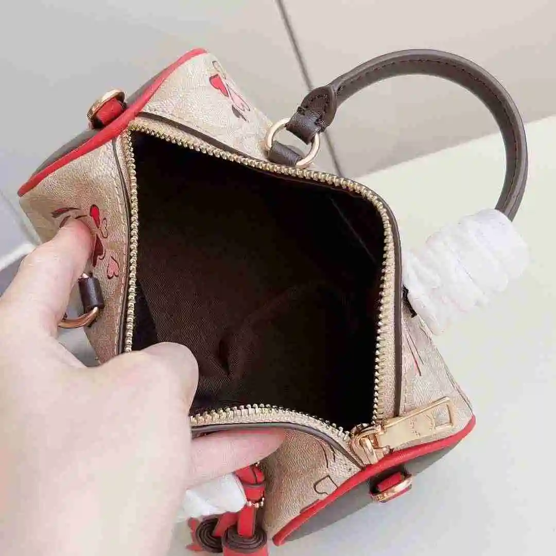LO002550 (18).webp