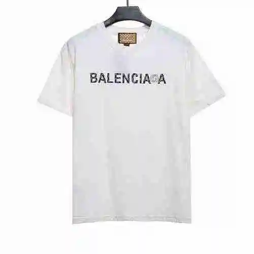Gucci nombra conjuntamente Balenciaga Old Flower Letter manga corta