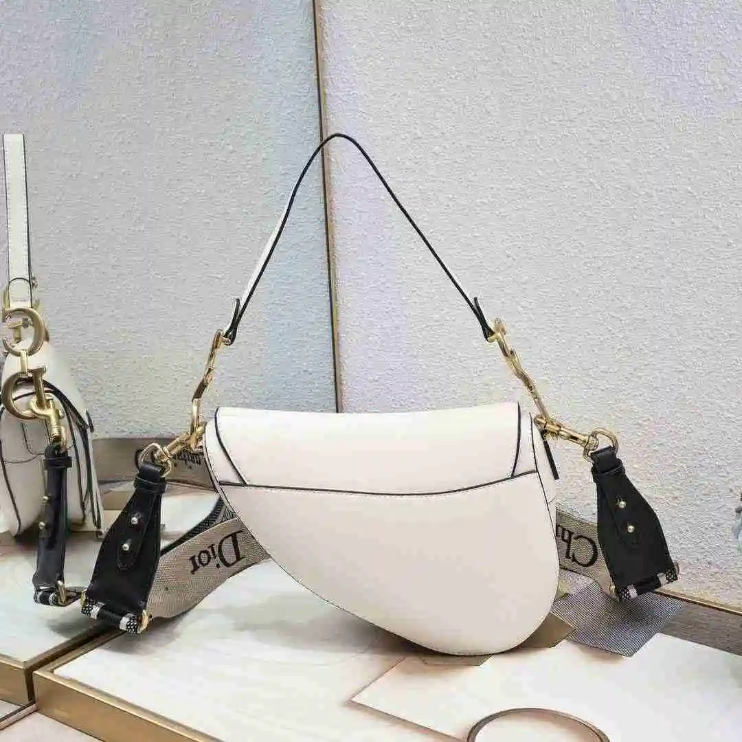 DW002950 (18).webp