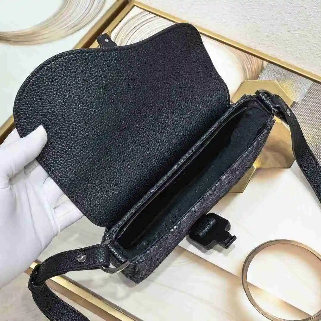 DW002850 (3).webp