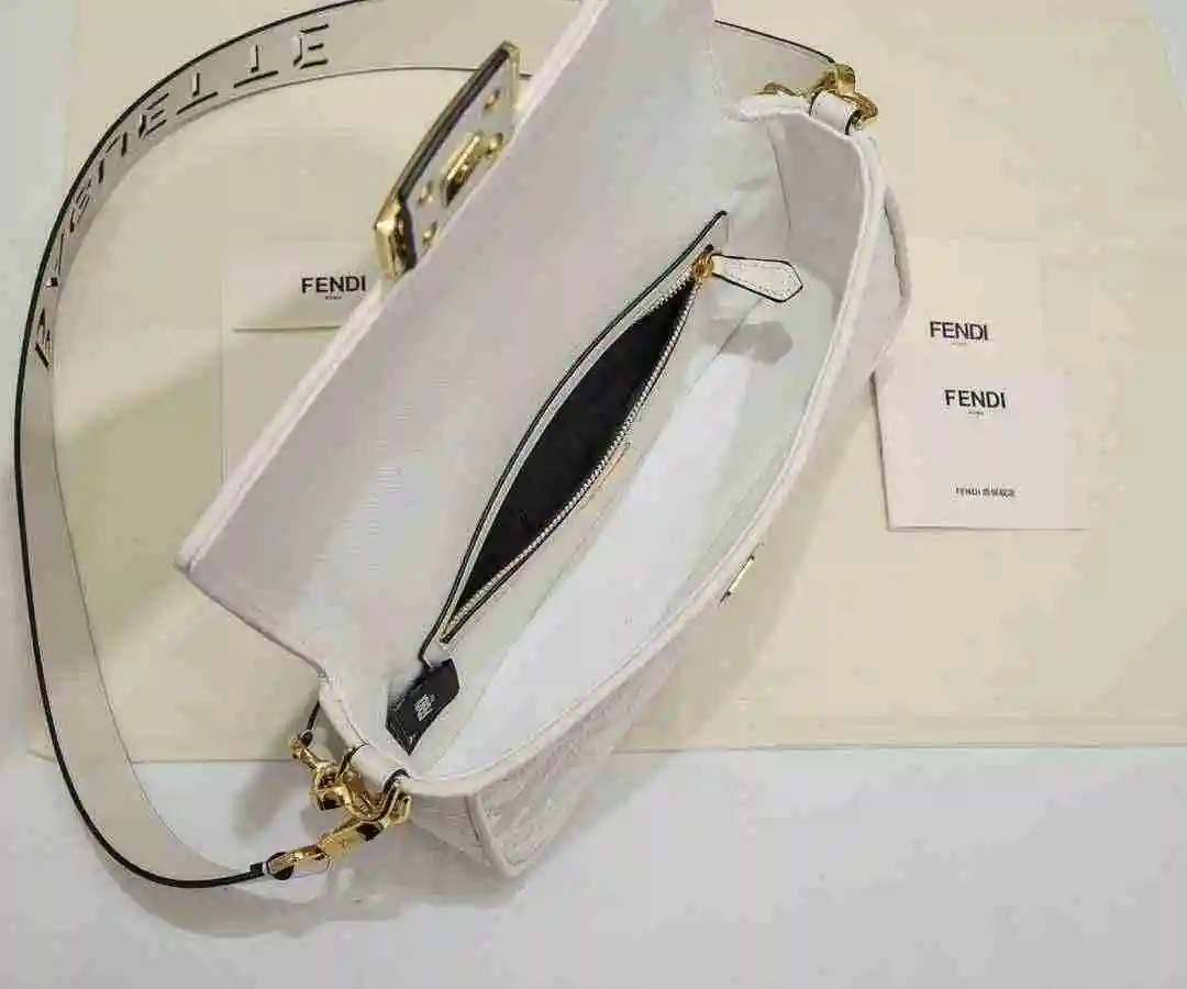 GH003050 (2).webp