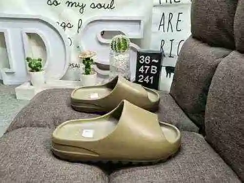 241D Pure Original and Exclusive for Kanye West x adidas yeezy slide YY New Coconut Slippers for Men