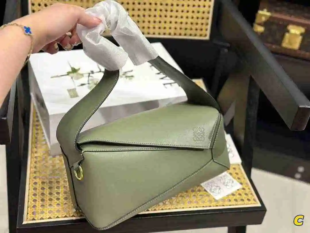 LO001550 (4).webp