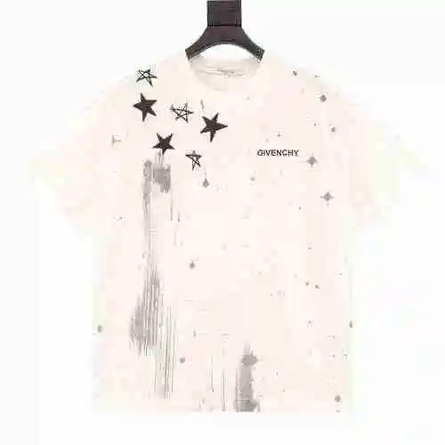 Manga corta con estampado de letras pentagrama GVC 23ss