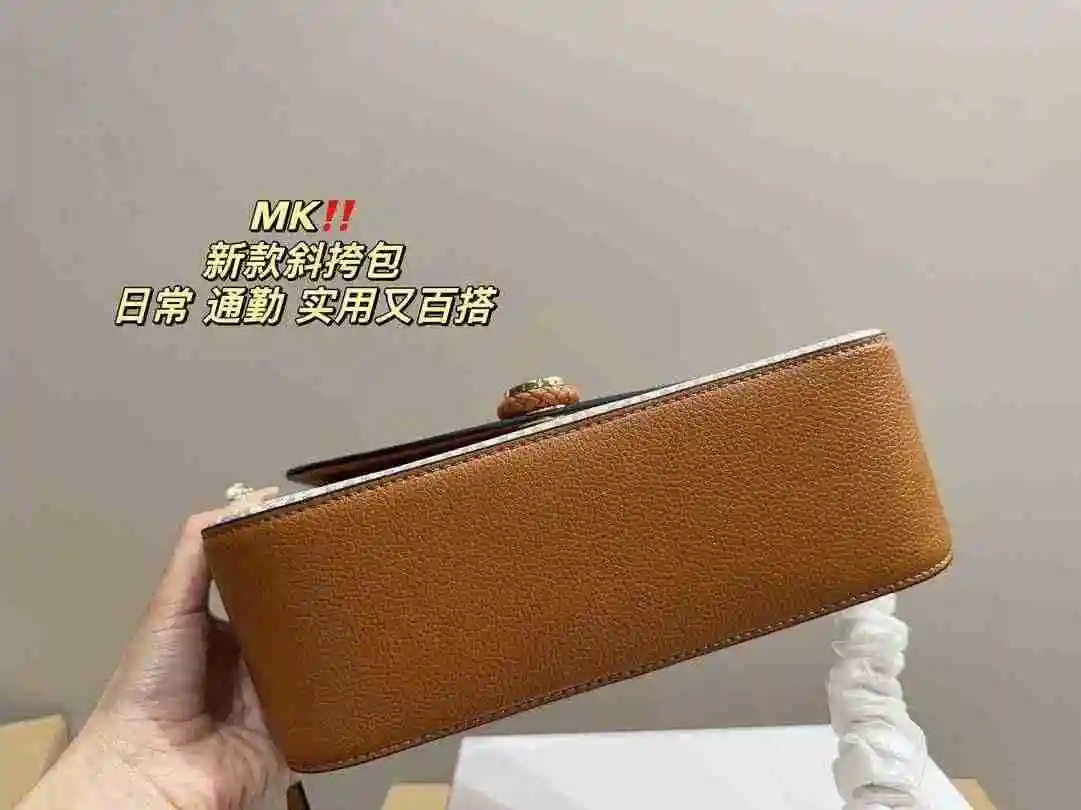 LO001650 (10).webp