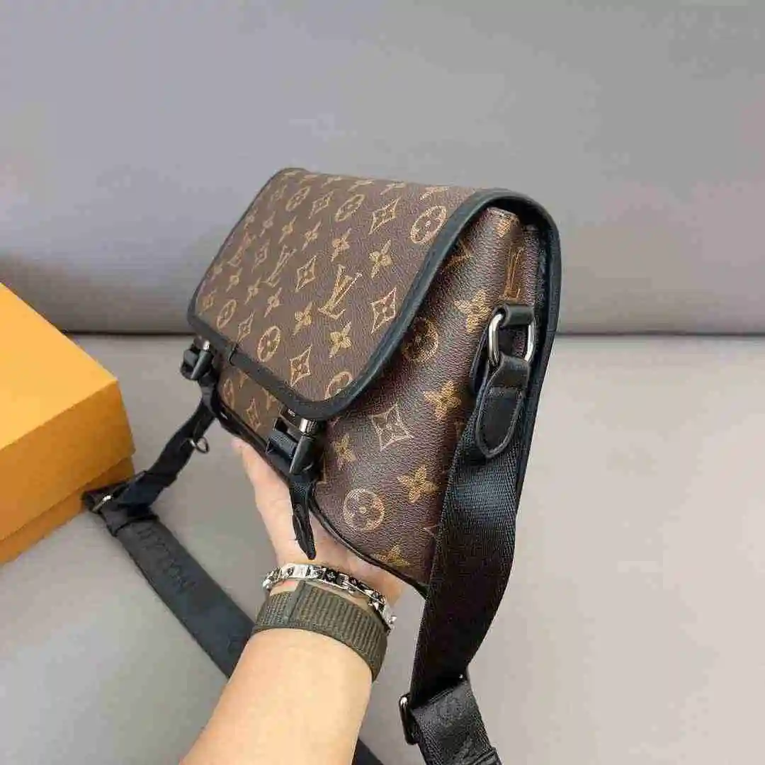 LO001550 (4).webp