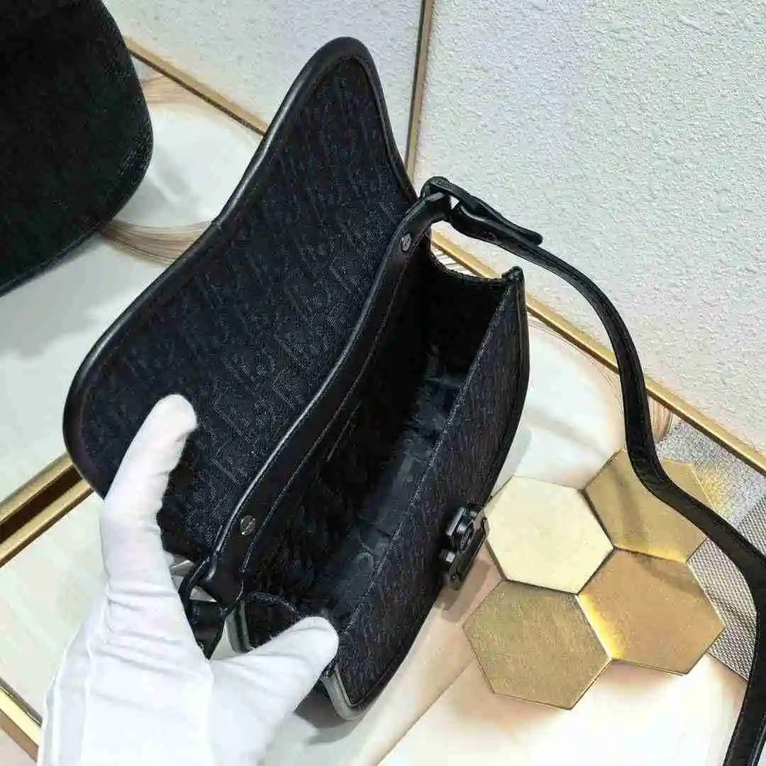 DW003050 (17).webp
