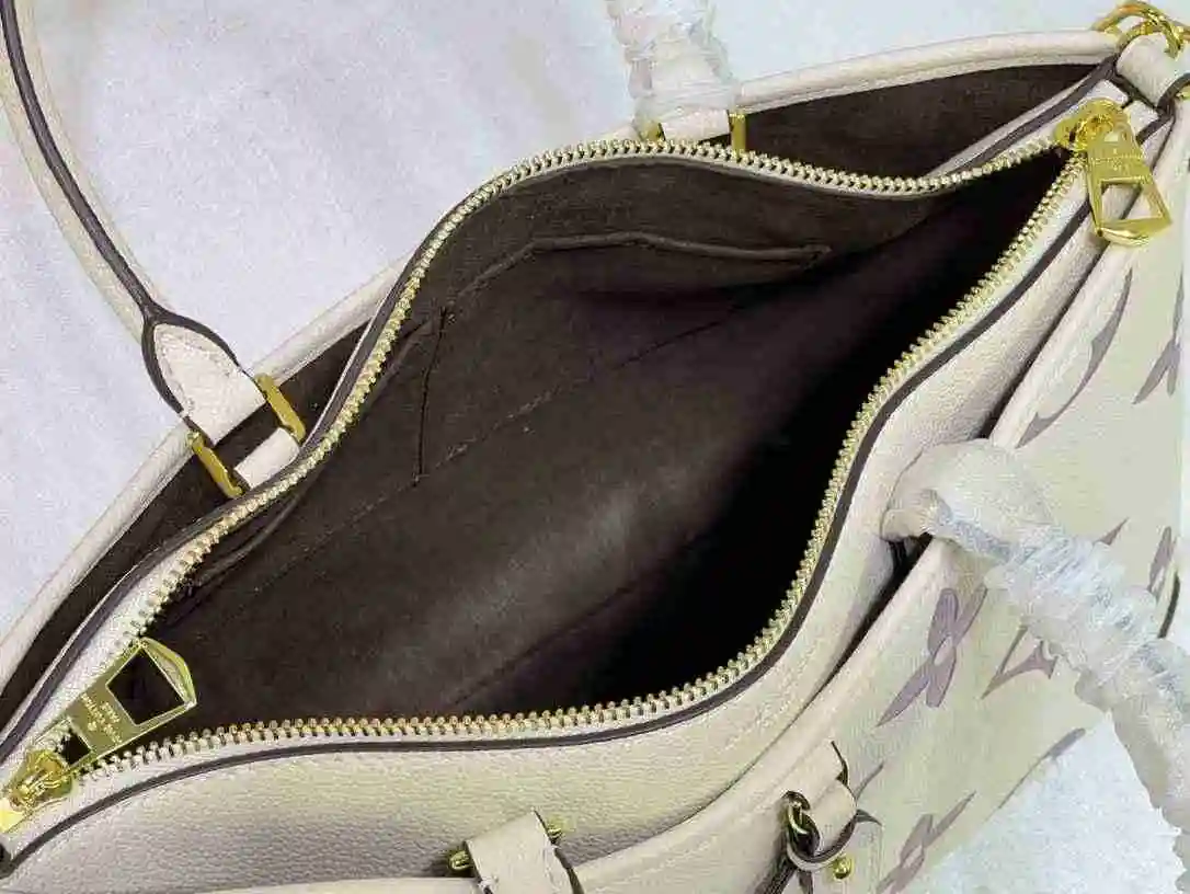 FR002550 (2).webp