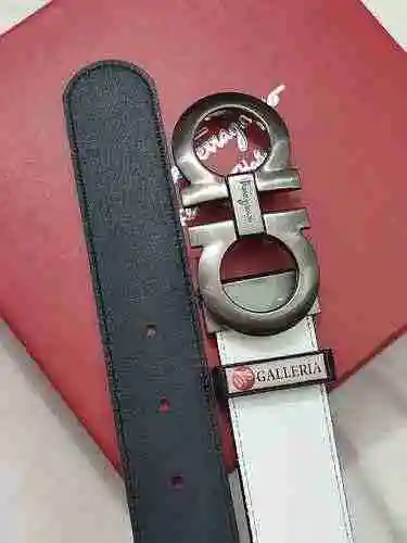 Cinturón de hombre personalizado premium