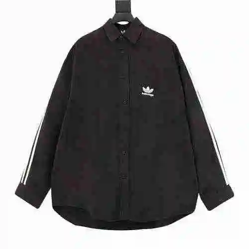 Camisa de manga larga con trébol de la marca BLCG 23 Co