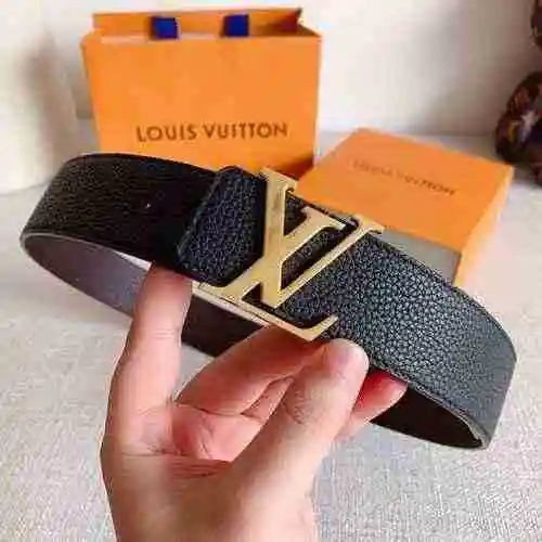 Hebilla de acero boutique de mostrador.