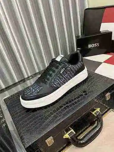 Boss 男鞋 编码：0528B50 Tamaño：38-44