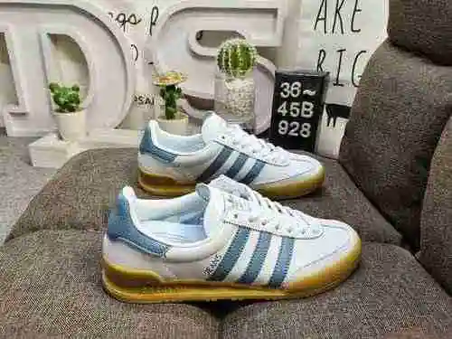 The 928D company grade AD Originals Jeans retro low top fashion board shoe doesn't look like the cur