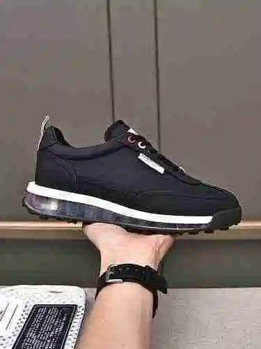 TB * Zapato Hombre Código: 0704D20 Talla: 38-44 (personalizado al 45)