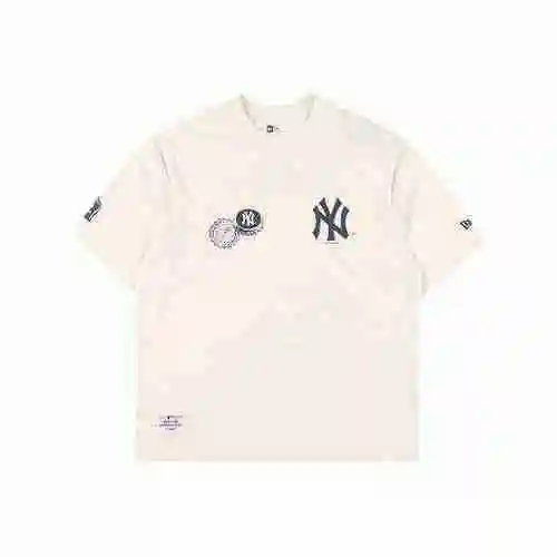 New Era SS23 MLB New York Yankees Camiseta casual con cuello redondo y manga corta