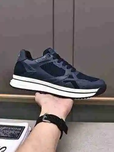 Boss 男鞋 编码：0513B40 Tamaño：38-44（45定做）