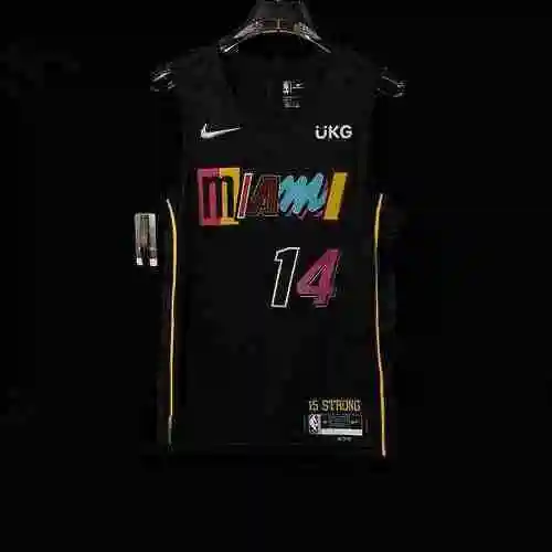 AU Player Edition Hot Pot City Edition Negro 3 Wade 13 Adebayor 14 Hiro 22 Butler