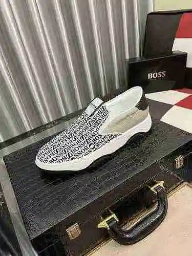 Boss 男鞋 编码：0630B30 Tamaño：38-44