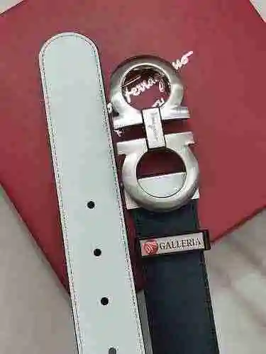 Cinturón de hombre personalizado premium