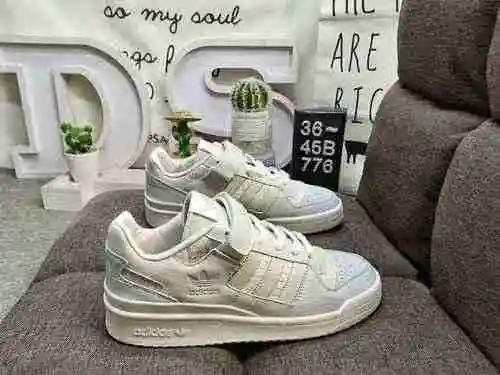 776DAdidas Forum 84 Low low cut versatile trendy casual sneakers. Based on the appearance of vintage