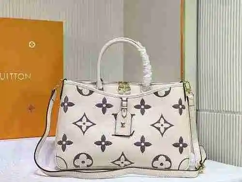 El bolso está hecho de piel de vaca original importada, con una bolsa de regalo de entrega de alta c