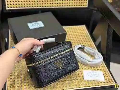 La bolsa para cámara está hecha de piel de vaca original importada, con una bolsa de regalo de entre