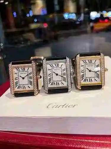Pareja de relojes Cartier emparejados con movimiento mecánico completamente automático original Caja
