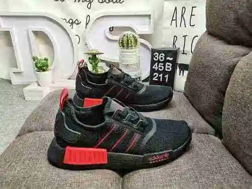 211D company level/Adidas NMD_ R1 channel Baffles version counter is the same as the previous rack ‼
