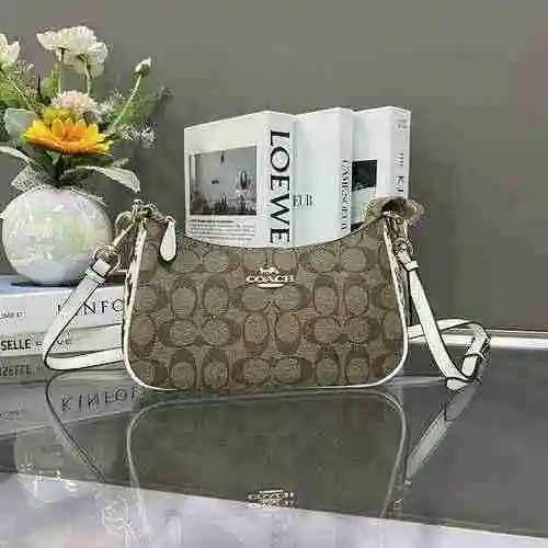 La bolsa para las axilas está hecha de piel de vaca original importada, con una bolsa de regalo de e