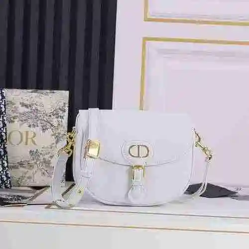 El bolso cruzado está hecho de piel de vaca original importada, con una bolsa de regalo de entrega d