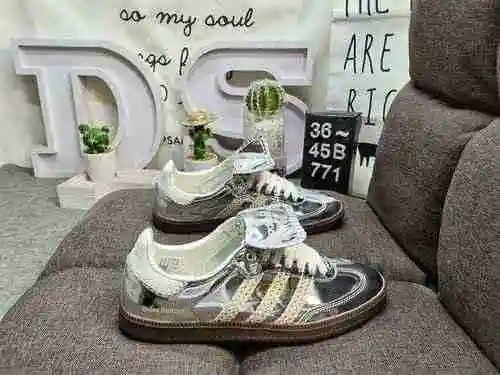 771DMales Bonner X Adidas Samba Co-branding retro sneakers Simple color matching with this year's ho