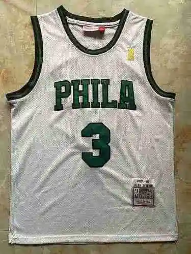 76 personas, número 3, Iverson blanco