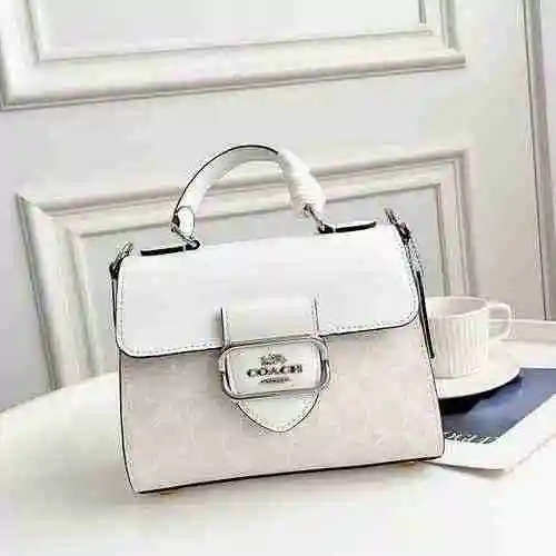 El bolso está hecho de piel de vaca original importada, con una bolsa de regalo de entrega de alta c