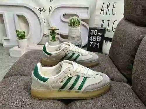 Los zapatos 771D para hombres y mujeres están hechos de un sistema genuino de tamaño medio # con una