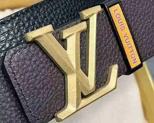 Hebilla de acero perlado con herrajes de fundición integrados auténticos