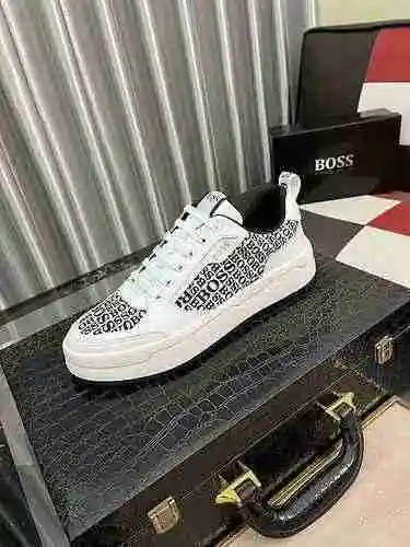 Boss 男鞋 编码：0528B50 Tamaño：38-44