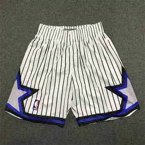 Pantalones blancos mágicos
