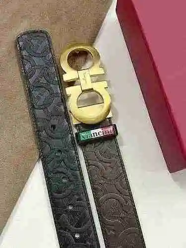 Cinturón de piel de vacuno con capa superior de doble cara