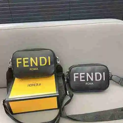 El bolso cruzado está hecho de piel de vaca original importada, con una bolsa de regalo de entrega d