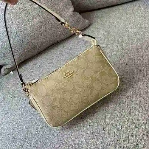 La bolsa para las axilas está hecha de piel de vaca original importada, con una bolsa de regalo de e
