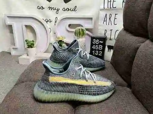 132D company level authentic explosive series Adidas Yeezy 350 Boost V2 first exposed foreign trade 
