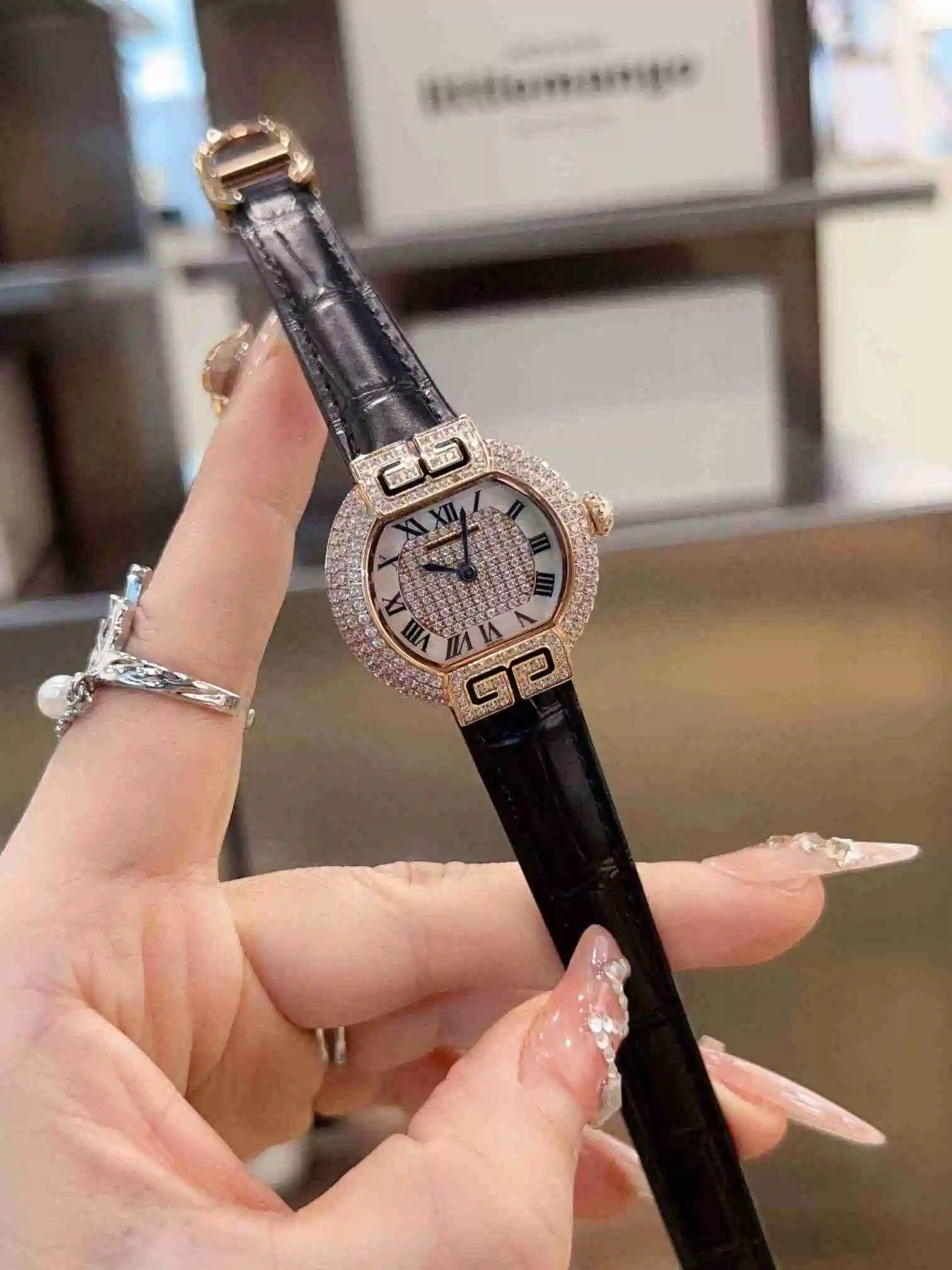 KK05250 (5).webp