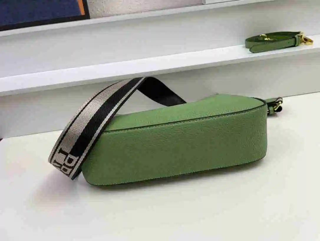 DW002550 (18).webp