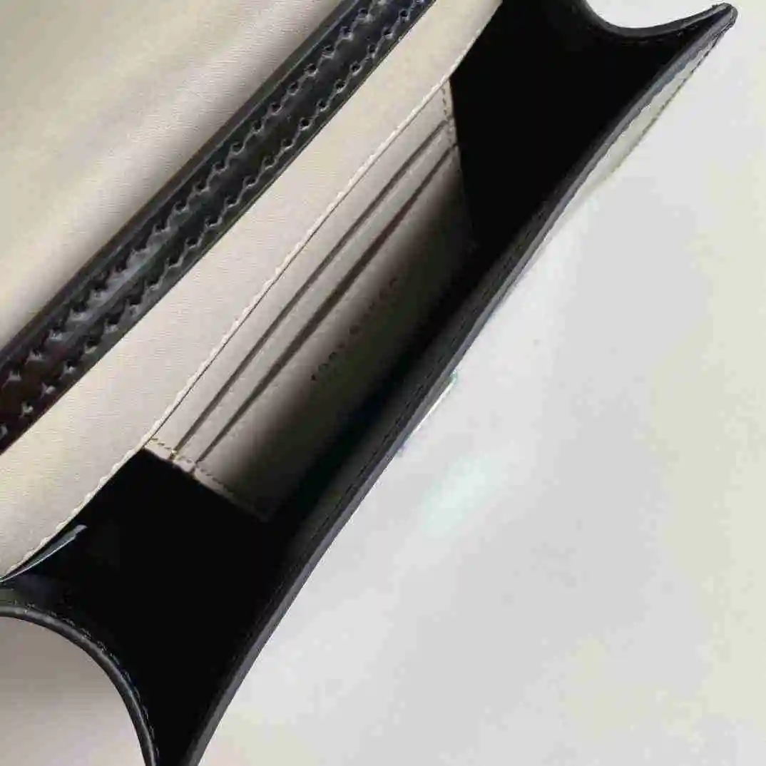 BR002050 (14).webp