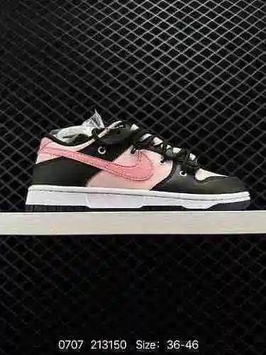 25 Zapato de skate con correa deconstruida de la marca Futura x Nike Dunk Low SB Co. Este sistema de