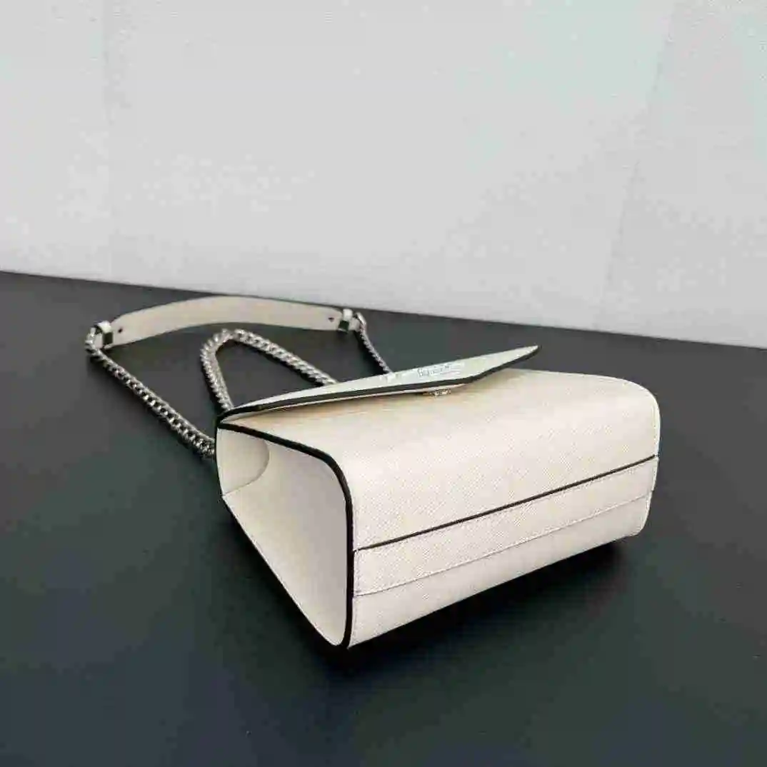 DW002650 (9).webp